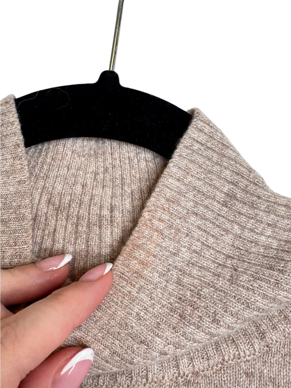 Reformation Arco Cashmere Blend Sleeveless Turtleneck Sweater Barley Medium Tan - Picture 4 of 11